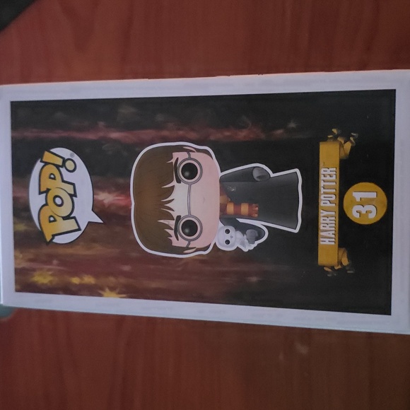 Funko Harry Potter Pop Vinyl Figure with Glasses and Scarf - Picture 2 of 6